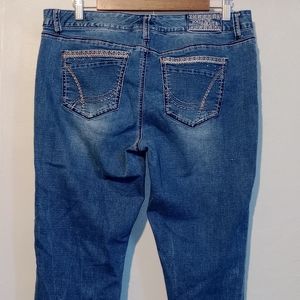 Rythym In Blues Distressed Embellished Capri Jeans Size 12